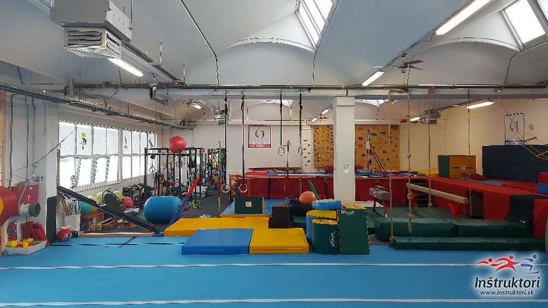 Samuel Piasecký Academy